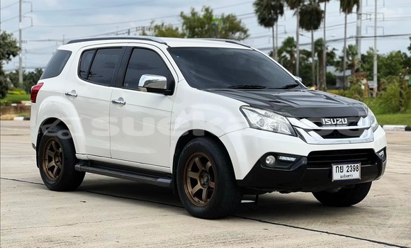 Buy Used Isuzu MU-X White Car in Nakhon Ratchasima in Nakhon Ratchasima Buy Used Isuzu MU-X White Car in Nakhon Ratchasima in Nakhon Ratchasima