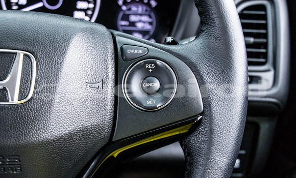 Buy Used Honda HR-V White Car in Bangkok in Bangkok Buy Used Honda HR-V White Car in Bangkok in Bangkok