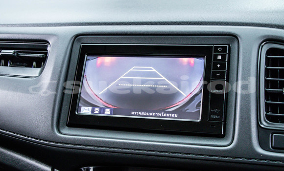 Buy Used Honda HR-V White Car in Bangkok in Bangkok Buy Used Honda HR-V White Car in Bangkok in Bangkok