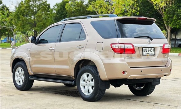 Buy Used Toyota Fortuner Brown Car in Nakhon Ratchasima in Nakhon Ratchasima Buy Used Toyota Fortuner Brown Car in Nakhon Ratchasima in Nakhon Ratchasima