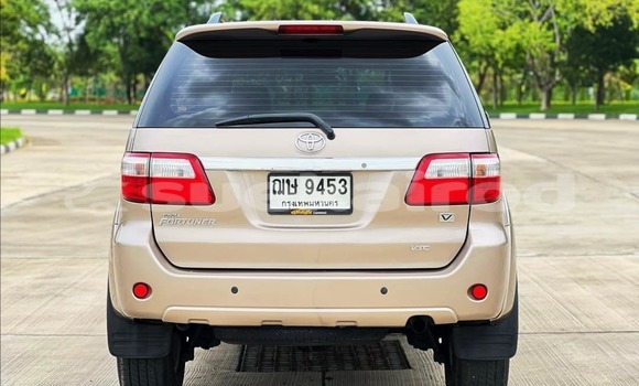 Buy Used Toyota Fortuner Brown Car in Nakhon Ratchasima in Nakhon Ratchasima Buy Used Toyota Fortuner Brown Car in Nakhon Ratchasima in Nakhon Ratchasima