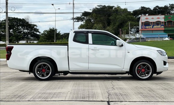 ซื้อ รถมือสอง Isuzu D-Max ขาว รถยนต์ ใน %{เมือง} ใน นครราชสีมา ซื้อ รถมือสอง Isuzu D-Max ขาว รถยนต์ ใน %{เมือง} ใน นครราชสีมา