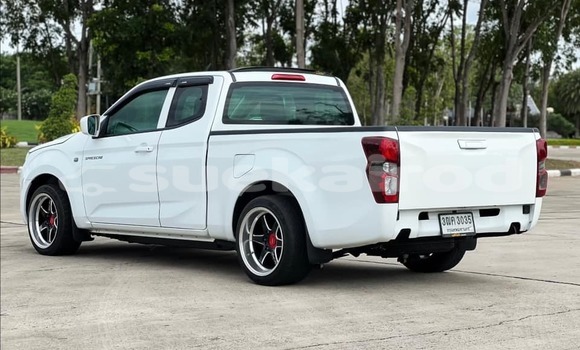 ซื้อ รถมือสอง Isuzu D-Max ขาว รถยนต์ ใน %{เมือง} ใน นครราชสีมา ซื้อ รถมือสอง Isuzu D-Max ขาว รถยนต์ ใน %{เมือง} ใน นครราชสีมา