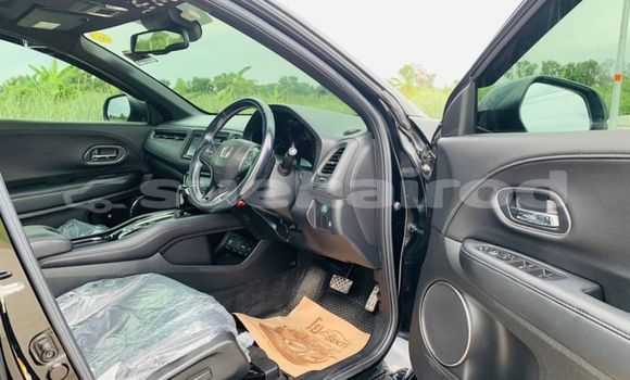 ซื้อ รถมือสอง Honda HR-V สีดำ รถยนต์ ใน %{เมือง} ใน กรุงเทพมหานคร ซื้อ รถมือสอง Honda HR-V สีดำ รถยนต์ ใน %{เมือง} ใน กรุงเทพมหานคร