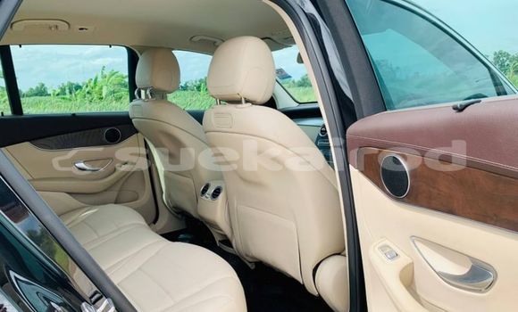 ซื้อ รถมือสอง Mercedes-Benz GLC 250D สีดำ รถยนต์ ใน %{เมือง} ใน กรุงเทพมหานคร ซื้อ รถมือสอง Mercedes-Benz GLC 250D สีดำ รถยนต์ ใน %{เมือง} ใน กรุงเทพมหานคร