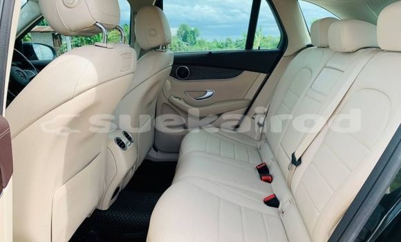 ซื้อ รถมือสอง Mercedes-Benz GLC 250D สีดำ รถยนต์ ใน %{เมือง} ใน กรุงเทพมหานคร ซื้อ รถมือสอง Mercedes-Benz GLC 250D สีดำ รถยนต์ ใน %{เมือง} ใน กรุงเทพมหานคร