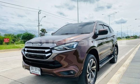 ซื้อ รถมือสอง Isuzu MU-X สีน้ำตาล รถยนต์ ใน %{เมือง} ใน กรุงเทพมหานคร