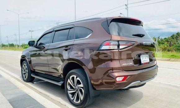 ซื้อ รถมือสอง Isuzu MU-X สีน้ำตาล รถยนต์ ใน %{เมือง} ใน กรุงเทพมหานคร ซื้อ รถมือสอง Isuzu MU-X สีน้ำตาล รถยนต์ ใน %{เมือง} ใน กรุงเทพมหานคร