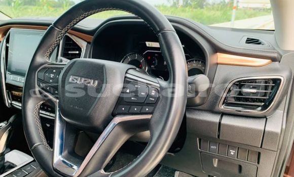 ซื้อ รถมือสอง Isuzu MU-X สีน้ำตาล รถยนต์ ใน %{เมือง} ใน กรุงเทพมหานคร ซื้อ รถมือสอง Isuzu MU-X สีน้ำตาล รถยนต์ ใน %{เมือง} ใน กรุงเทพมหานคร