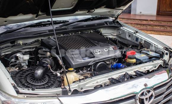 Buy Used Toyota Vigo Silver Car in Nakhon Ratchasima in Nakhon Ratchasima Buy Used Toyota Vigo Silver Car in Nakhon Ratchasima in Nakhon Ratchasima