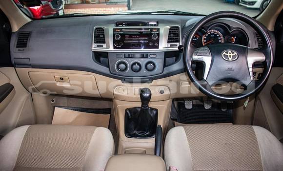 Buy Used Toyota Vigo Silver Car in Nakhon Ratchasima in Nakhon Ratchasima Buy Used Toyota Vigo Silver Car in Nakhon Ratchasima in Nakhon Ratchasima