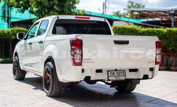 Buy Used Isuzu D-Max White Car in Nakhon Ratchasima in Nakhon Ratchasima Buy Used Isuzu D-Max White Car in Nakhon Ratchasima in Nakhon Ratchasima