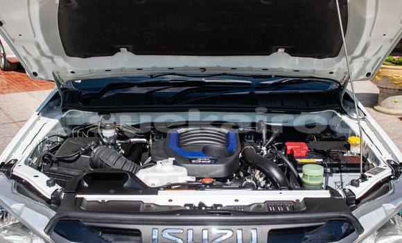 Buy Used Isuzu D-Max White Car in Nakhon Ratchasima in Nakhon Ratchasima Buy Used Isuzu D-Max White Car in Nakhon Ratchasima in Nakhon Ratchasima