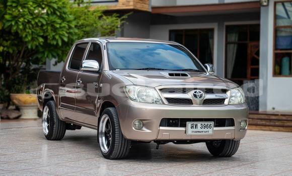 Buy Used Toyota Vigo Brown Car in Nakhon Ratchasima in Nakhon Ratchasima Buy Used Toyota Vigo Brown Car in Nakhon Ratchasima in Nakhon Ratchasima
