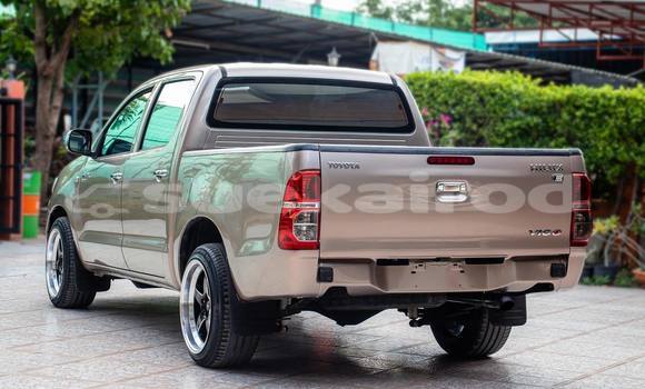 Buy Used Toyota Vigo Brown Car in Nakhon Ratchasima in Nakhon Ratchasima Buy Used Toyota Vigo Brown Car in Nakhon Ratchasima in Nakhon Ratchasima