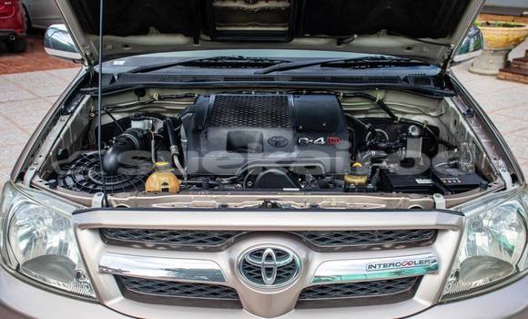 Buy Used Toyota Vigo Brown Car in Nakhon Ratchasima in Nakhon Ratchasima Buy Used Toyota Vigo Brown Car in Nakhon Ratchasima in Nakhon Ratchasima