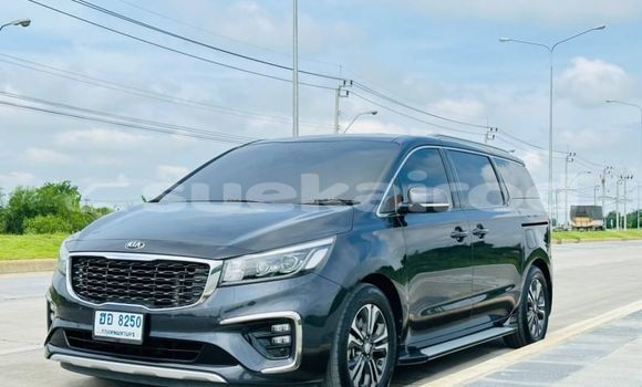 ซื้อ รถมือสอง Kia Carnival สีดำ รถยนต์ ใน %{เมือง} ใน กรุงเทพมหานคร