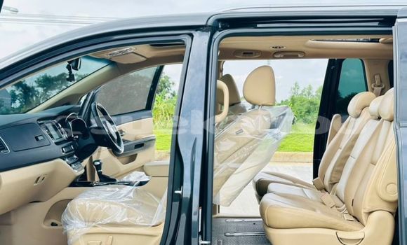 ซื้อ รถมือสอง Kia Carnival สีดำ รถยนต์ ใน %{เมือง} ใน กรุงเทพมหานคร ซื้อ รถมือสอง Kia Carnival สีดำ รถยนต์ ใน %{เมือง} ใน กรุงเทพมหานคร