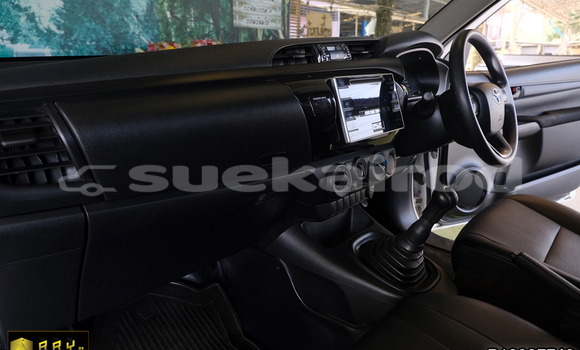 Buy Used Toyota Hiluxe VIGO White Car in Saraburi in Saraburi Buy Used Toyota Hiluxe VIGO White Car in Saraburi in Saraburi
