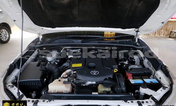 Buy Used Toyota Hiluxe VIGO White Car in Saraburi in Saraburi Buy Used Toyota Hiluxe VIGO White Car in Saraburi in Saraburi