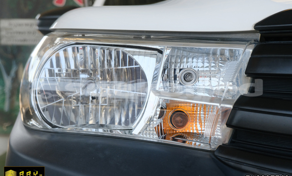 Buy Used Toyota Hiluxe VIGO White Car in Saraburi in Saraburi Buy Used Toyota Hiluxe VIGO White Car in Saraburi in Saraburi