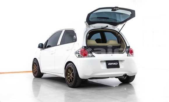 ซื้อ รถมือสอง Honda Brio ขาว รถยนต์ ใน %{เมือง} ใน กรุงเทพมหานคร ซื้อ รถมือสอง Honda Brio ขาว รถยนต์ ใน %{เมือง} ใน กรุงเทพมหานคร