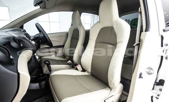 ซื้อ รถมือสอง Honda Brio ขาว รถยนต์ ใน %{เมือง} ใน กรุงเทพมหานคร ซื้อ รถมือสอง Honda Brio ขาว รถยนต์ ใน %{เมือง} ใน กรุงเทพมหานคร