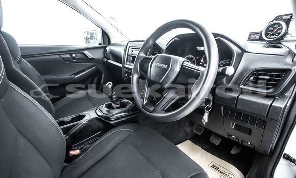 Buy Used Isuzu D-Max White Car in Bangkok in Bangkok Buy Used Isuzu D-Max White Car in Bangkok in Bangkok