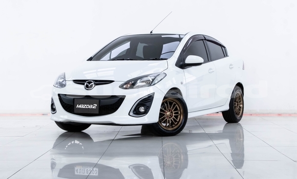 ซื้อ รถมือสอง Mazda 2 ขาว รถยนต์ ใน %{เมือง} ใน นนทบุรี ซื้อ รถมือสอง Mazda 2 ขาว รถยนต์ ใน %{เมือง} ใน นนทบุรี