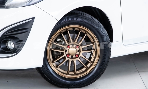 ซื้อ รถมือสอง Mazda 2 ขาว รถยนต์ ใน %{เมือง} ใน นนทบุรี ซื้อ รถมือสอง Mazda 2 ขาว รถยนต์ ใน %{เมือง} ใน นนทบุรี