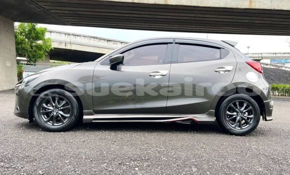 ซื้อ รถมือสอง Mazda 2 สีดำ รถยนต์ ใน %{เมือง} ใน กรุงเทพมหานคร ซื้อ รถมือสอง Mazda 2 สีดำ รถยนต์ ใน %{เมือง} ใน กรุงเทพมหานคร