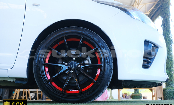 Buy Used Toyota Yaris White Car in Saraburi in Saraburi Buy Used Toyota Yaris White Car in Saraburi in Saraburi