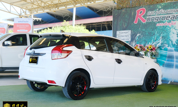 Buy Used Toyota Yaris White Car in Saraburi in Saraburi Buy Used Toyota Yaris White Car in Saraburi in Saraburi