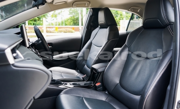 Buy Used Toyota Corolla Altis White Car in Chiang Mai in Chiang Mai Buy Used Toyota Corolla Altis White Car in Chiang Mai in Chiang Mai