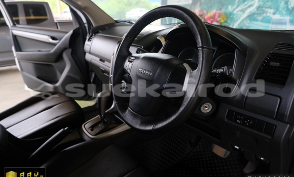 Buy Used Isuzu D-Max Silver Car in Saraburi in Saraburi Buy Used Isuzu D-Max Silver Car in Saraburi in Saraburi