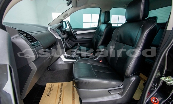 ซื้อ รถมือสอง Isuzu D-Max สีดำ รถยนต์ ใน %{เมือง} ใน สมุทรสาคร ซื้อ รถมือสอง Isuzu D-Max สีดำ รถยนต์ ใน %{เมือง} ใน สมุทรสาคร