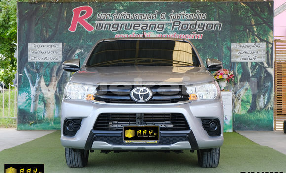 Buy Used Toyota Hiluxe Revo Silver Car in Saraburi in Saraburi Buy Used Toyota Hiluxe Revo Silver Car in Saraburi in Saraburi