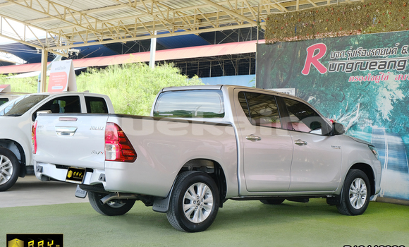 Buy Used Toyota Hiluxe Revo Silver Car in Saraburi in Saraburi Buy Used Toyota Hiluxe Revo Silver Car in Saraburi in Saraburi