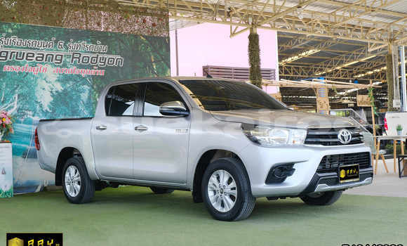 Buy Used Toyota Hiluxe Revo Silver Car in Saraburi in Saraburi Buy Used Toyota Hiluxe Revo Silver Car in Saraburi in Saraburi