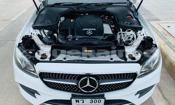 ซื้อ รถมือสอง Mercedes-Benz E-Classe ขาว รถยนต์ ใน %{เมือง} ใน กรุงเทพมหานคร ซื้อ รถมือสอง Mercedes-Benz E-Classe ขาว รถยนต์ ใน %{เมือง} ใน กรุงเทพมหานคร
