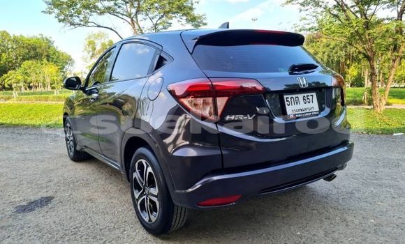 ซื้อ รถมือสอง Honda HR–V สีดำ รถยนต์ ใน %{เมือง} ใน กรุงเทพมหานคร ซื้อ รถมือสอง Honda HR–V สีดำ รถยนต์ ใน %{เมือง} ใน กรุงเทพมหานคร