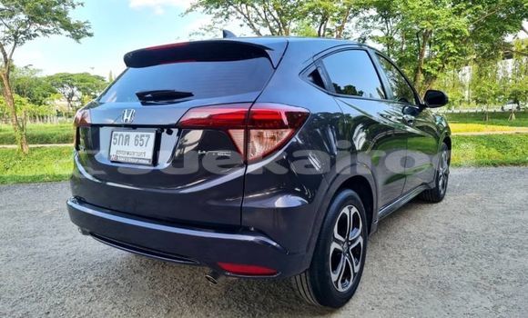 ซื้อ รถมือสอง Honda HR–V สีดำ รถยนต์ ใน %{เมือง} ใน กรุงเทพมหานคร ซื้อ รถมือสอง Honda HR–V สีดำ รถยนต์ ใน %{เมือง} ใน กรุงเทพมหานคร