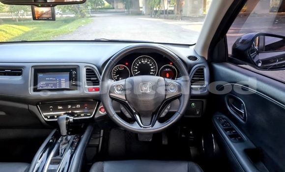 ซื้อ รถมือสอง Honda HR–V สีดำ รถยนต์ ใน %{เมือง} ใน กรุงเทพมหานคร ซื้อ รถมือสอง Honda HR–V สีดำ รถยนต์ ใน %{เมือง} ใน กรุงเทพมหานคร