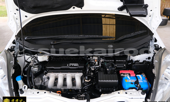 Buy Used Honda Jazz White Car in Saraburi in Saraburi Buy Used Honda Jazz White Car in Saraburi in Saraburi