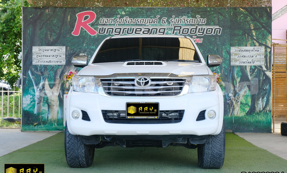 Buy Used Toyota Hiluxe VIGO White Car in Saraburi in Saraburi Buy Used Toyota Hiluxe VIGO White Car in Saraburi in Saraburi