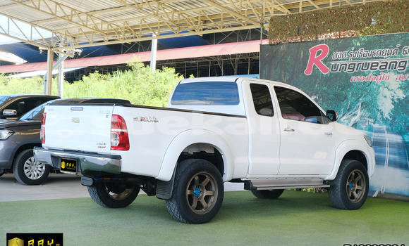 Buy Used Toyota Hiluxe VIGO White Car in Saraburi in Saraburi Buy Used Toyota Hiluxe VIGO White Car in Saraburi in Saraburi