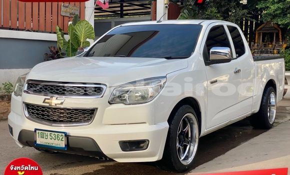 ซื้อ รถมือสอง Chevrolet Corolado ขาว รถยนต์ ใน %{เมือง} ใน นครราชสีมา