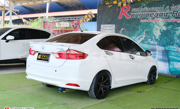 Buy Used Honda City White Car in Saraburi in Saraburi Buy Used Honda City White Car in Saraburi in Saraburi