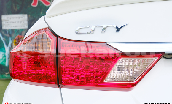 Buy Used Honda City White Car in Saraburi in Saraburi Buy Used Honda City White Car in Saraburi in Saraburi