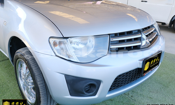 Buy Used Mitsubishi Triton Silver Car in Saraburi in Saraburi Buy Used Mitsubishi Triton Silver Car in Saraburi in Saraburi